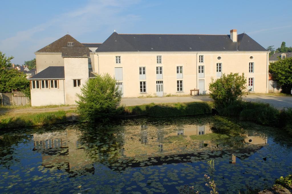 Gite Des Grands Moulins De Bauge Hotel Buitenkant foto